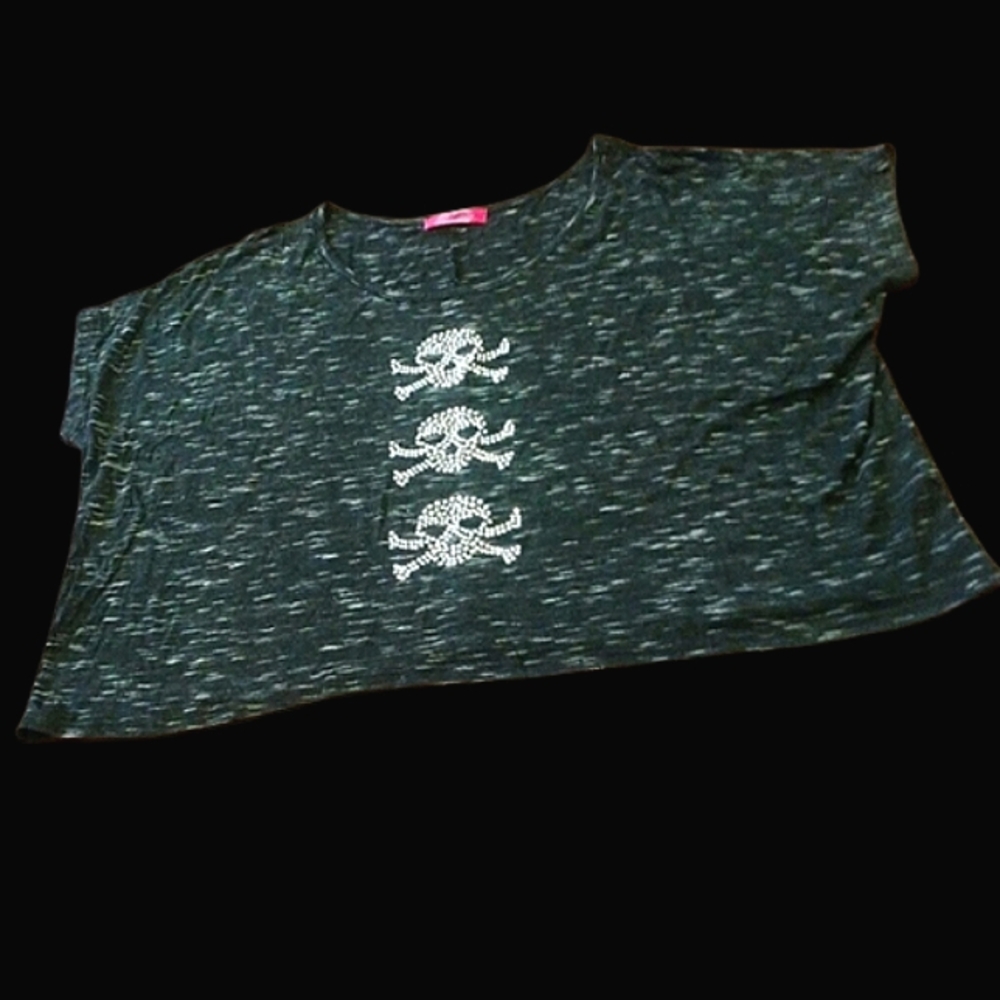 Skull 💀 Rhinestone Crop Top - Picture 2 of 4